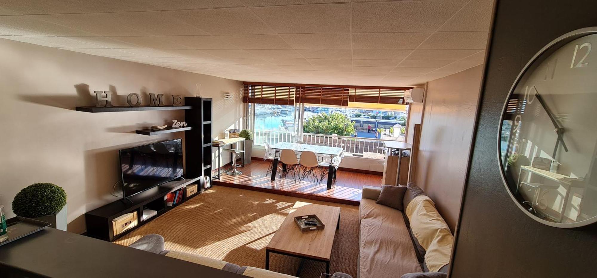 La Pecherie: Seaside Family Cocoon with Port Views Agde Exterior photo