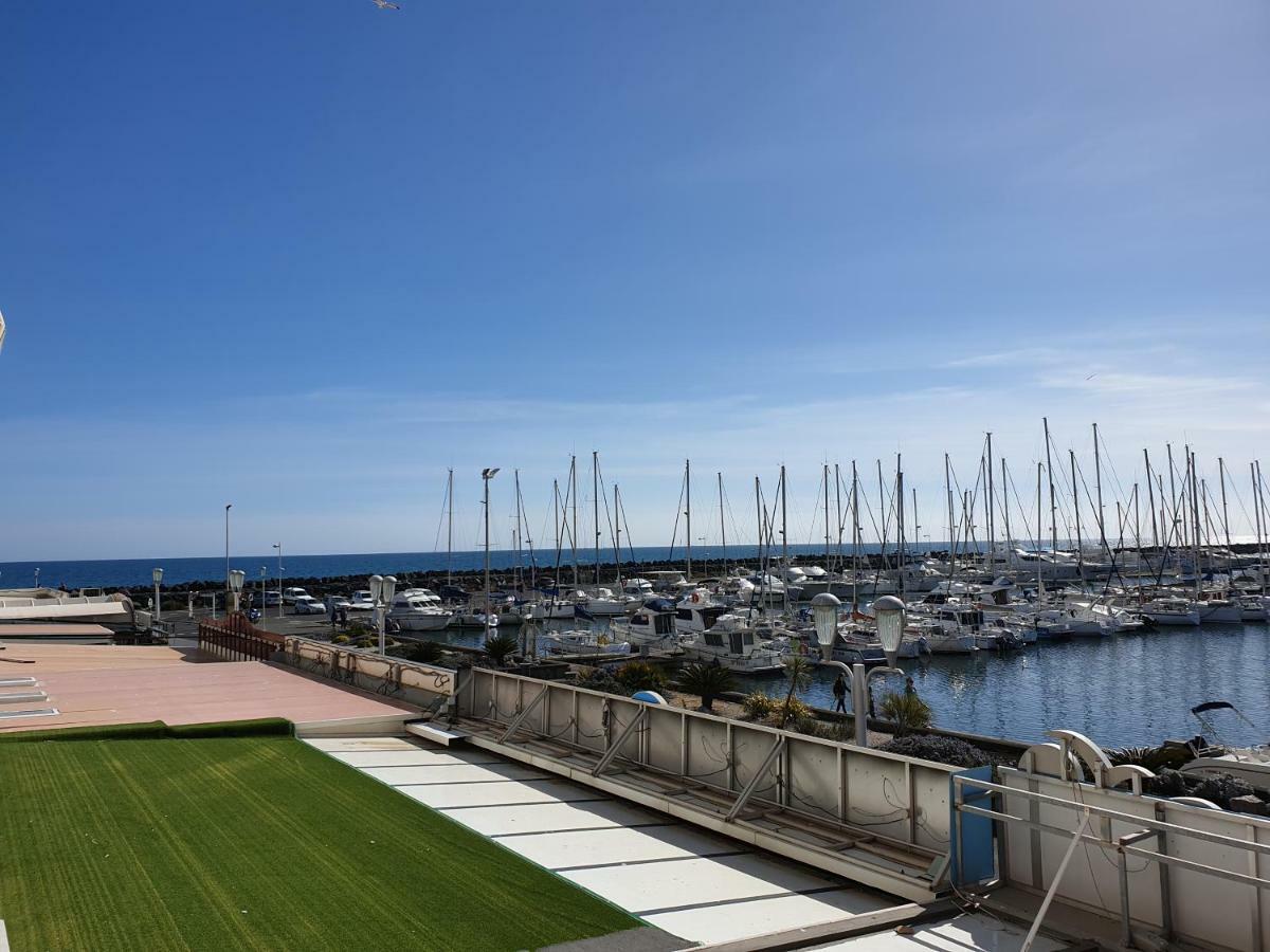La Pecherie: Seaside Family Cocoon with Port Views Agde Exterior photo