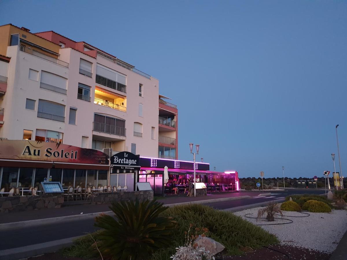 La Pecherie: Seaside Family Cocoon with Port Views Agde Exterior photo